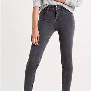 711 Skinny Levi’s Jeans